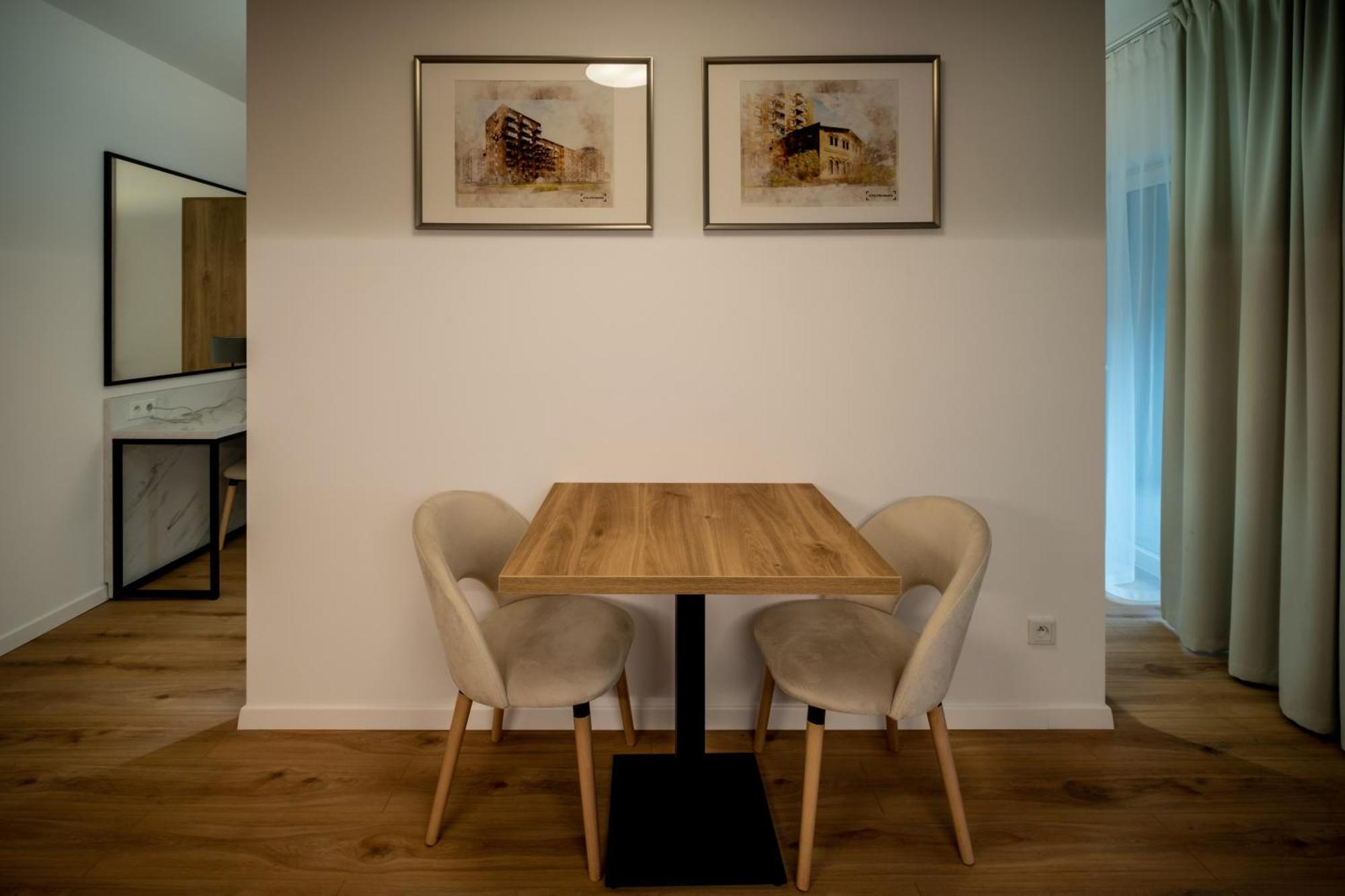 Rentplanet - Atal City Square Breslavia Esterno foto
