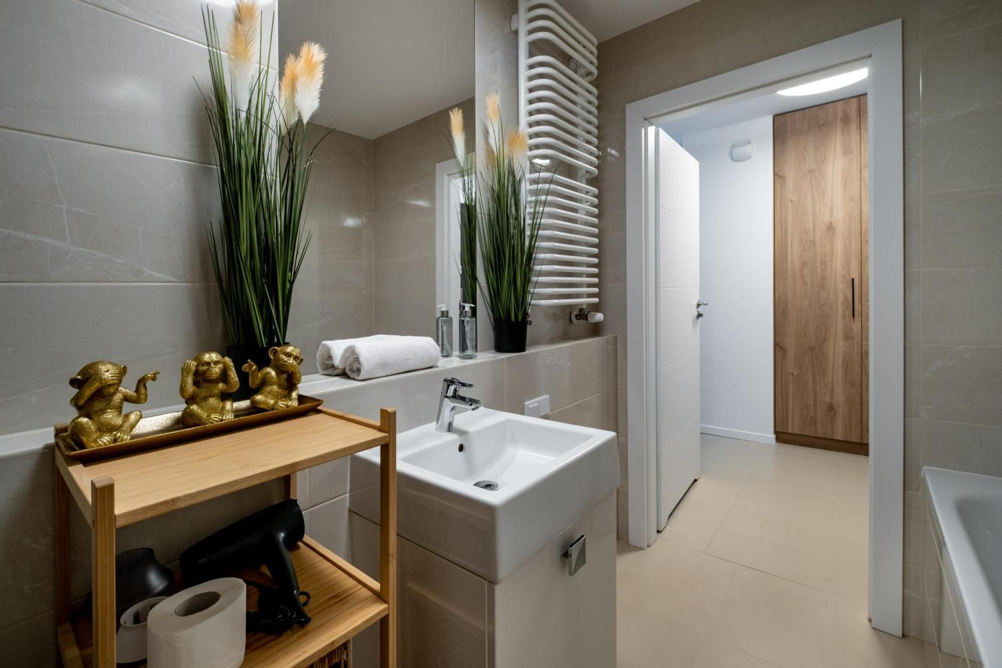 Rentplanet - Atal City Square Breslavia Esterno foto